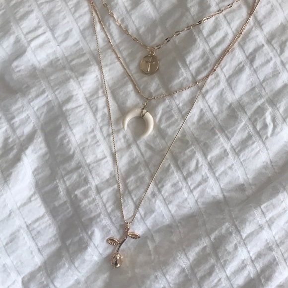 Last one! Madeline necklace - Picture 5 of 6